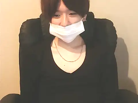 JPTopModel online show from 04/11/26, 01:59