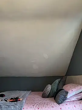 Saskia xx online show from 03/28/26, 10:49