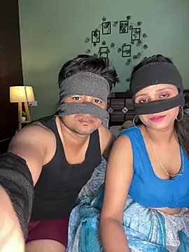 Snapshot of your_bhabhi_love chatting on 06/03/26, 06:23 your bhabhi love online show from 06/03/26, 06:23