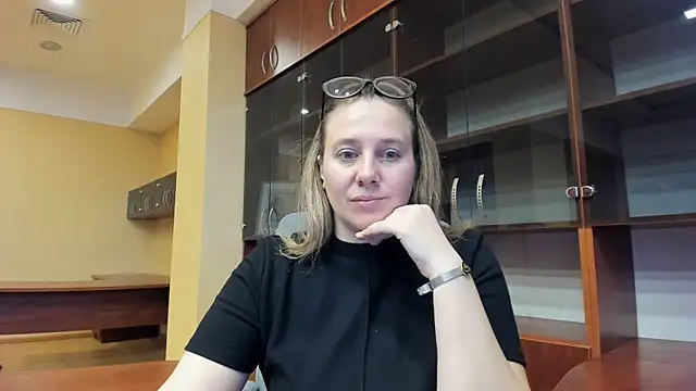 Nionelly online show from 04/01/26, 10:16