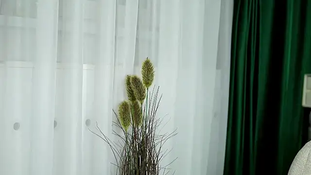 KatieCutieXooo online show from 05/09/26, 12:19