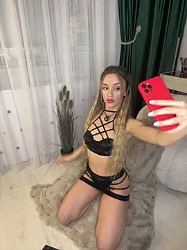 KatieCutieXooo online show from 05/06/26, 04:22