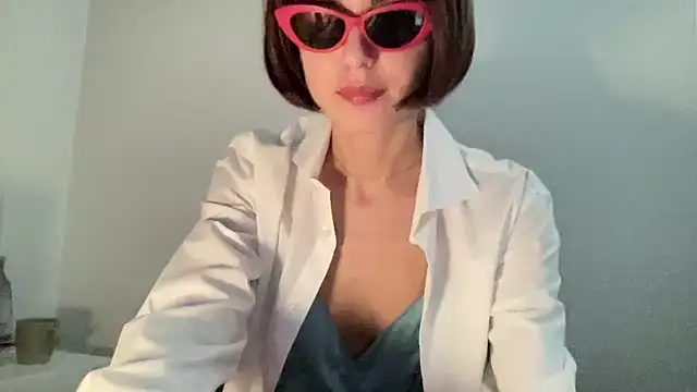 Snapshot of SlowVenomXX chatting on 04/02/26, 10:33 SlowVenomXX online show from 04/02/26, 10:33