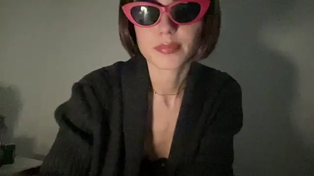 Snapshot of SlowVenomXX chatting on 03/11/26, 01:38 SlowVenomXX online show from 03/11/26, 01:38