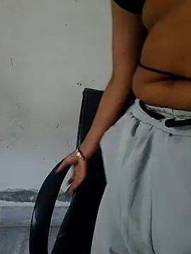 Itz ishu online show from 03/26/26, 03:16