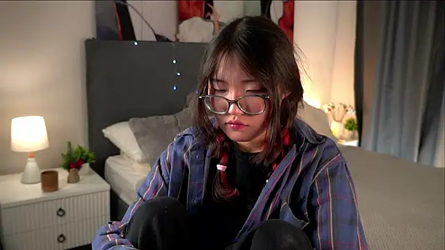 NelleMihalko online show from 04/03/26, 11:16