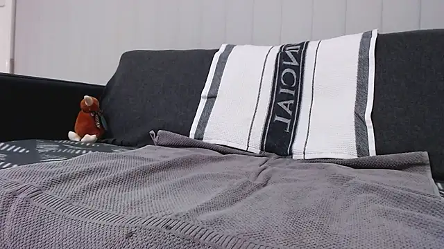 lilchristianxh online show from 11/10/25, 12:32