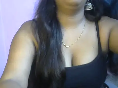 QUEEN-OF-QUEEN online show from 07/09/26, 08:08