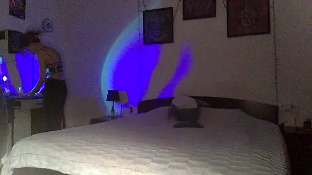 Milk shakeee online show from 03/13/26, 05:34