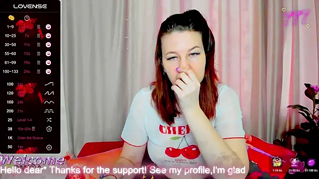 LilllyMoon online show from 04/11/26, 01:13