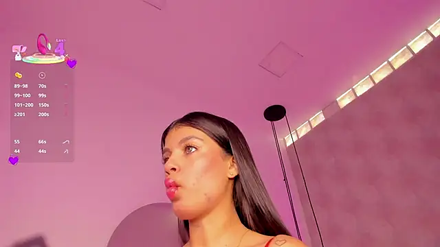 mia h  online show from 04/18/26, 12:07