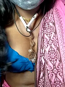 Snapshot of Horny_Natasa_ chatting on 03/23/26, 06:08 Horny Natasa online show from 03/23/26, 06:08