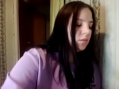 Snapshot of symmetryinvoid chatting on 04/08/26, 11:33 symmetryinvoid online show from 04/08/26, 11:33