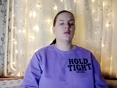 Snapshot of symmetryinvoid chatting on 04/09/26, 12:55 symmetryinvoid online show from 04/09/26, 12:55