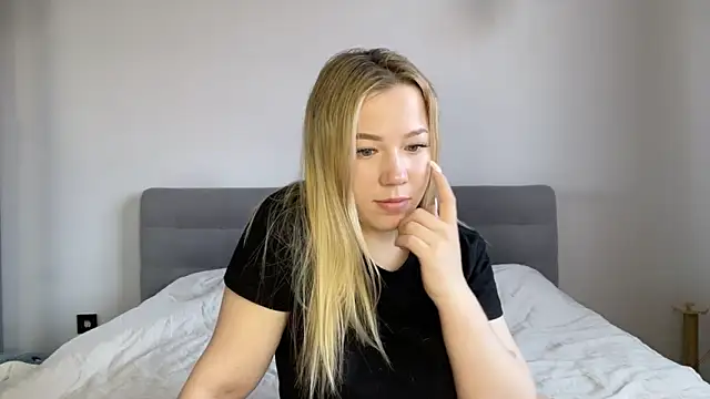 alyrasun online show from 04/21/26, 07:15