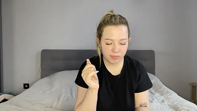 alyrasun online show from 03/17/26, 06:38