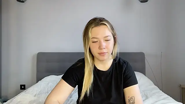 alyrasun online show from 03/26/26, 06:22