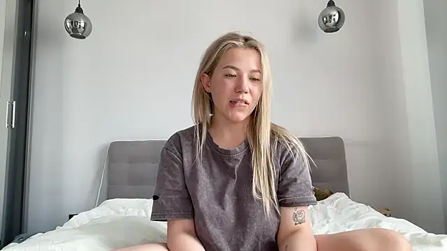 alyrasun online show from 07/28/26, 03:21