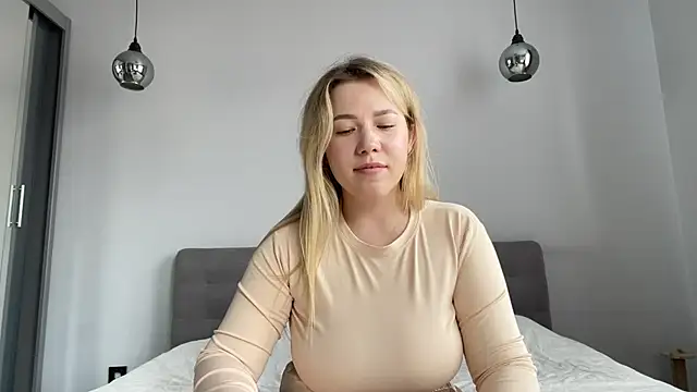 alyrasun online show from 06/21/26, 09:37