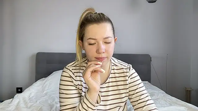 alyrasun online show from 03/27/26, 06:22