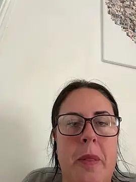 BunnyBallyX online show from 06/18/26, 07:40