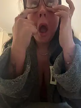 BunnyBallyX online show from 03/17/26, 06:49