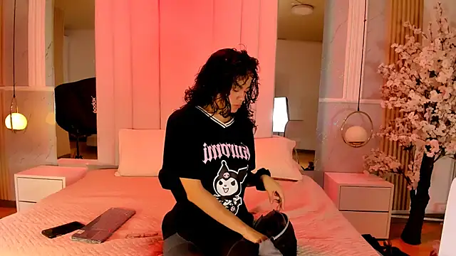 Tyna01 online show from 04/05/26, 12:23