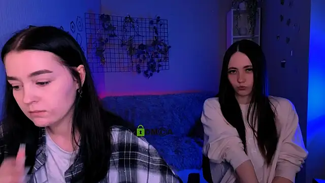 bella dorn online show from 04/10/26, 07:21