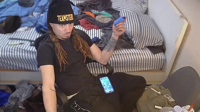 Snapshot of thxbxbydjxc chatting on 04/04/26, 10:05 thxbxbydjxc online show from 04/04/26, 10:05