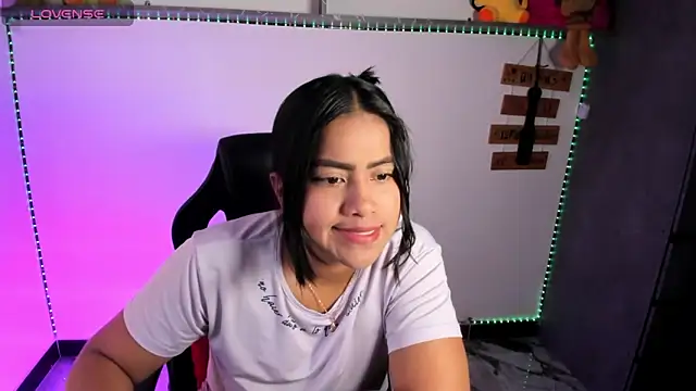 vickylatina  online show from 03/10/26, 01:04