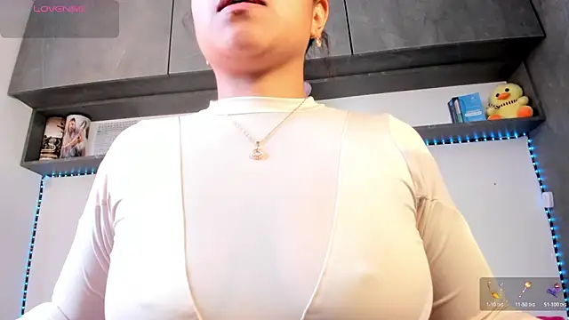 vickylatina  online show from 03/26/26, 07:56