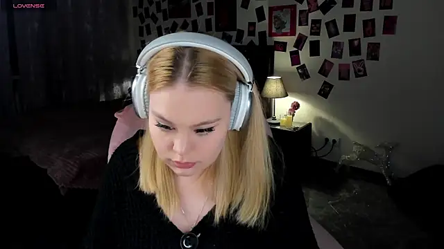AmeliaMerris online show from 04/28/26, 09:30