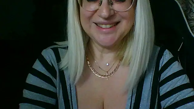 LianaSweetX online show from 03/24/26, 08:09