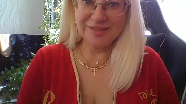 LianaSweetX online show from 04/23/26, 05:14