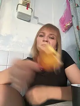 Snapshot of lovely_angel_baby chatting on 06/06/26, 05:23 lovely angel baby online show from 06/06/26, 05:23