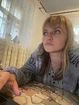 Snapshot of lovely_angel_baby chatting on 05/25/26, 05:00 lovely angel baby online show from 05/25/26, 05:00