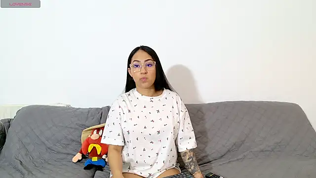 vanessaadol online show from 05/04/26, 09:56