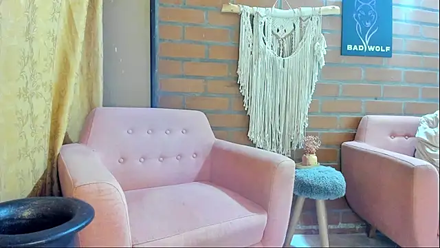 Snapshot of Badwolf818_ chatting on 04/06/26, 08:48 Badwolf818 online show from 04/06/26, 08:48