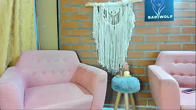 Snapshot of Badwolf818_ chatting on 04/04/26, 09:27 Badwolf818 online show from 04/04/26, 09:27