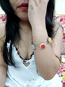 Snapshot of Manisha-Rai chatting on 04/29/26, 05:55 Manisha-Rai online show from 04/29/26, 05:55
