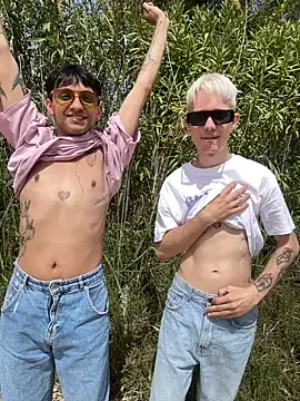 AlphaTwinks online show from 04/07/26, 11:45