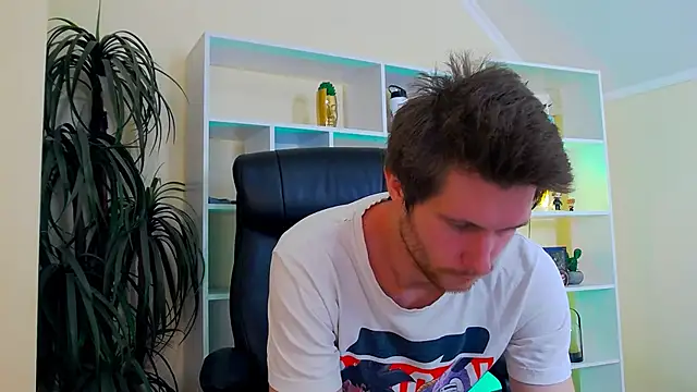 Eddie Baker online show from 04/12/26, 02:31