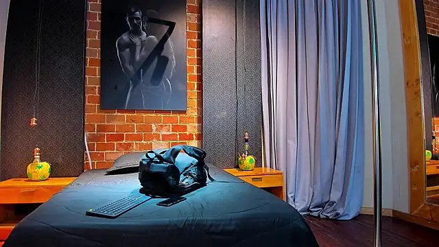 Sienna Dark online show from 03/19/26, 11:21