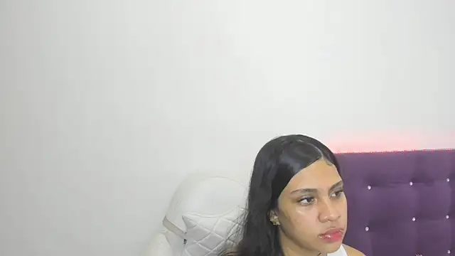 madelinesquirt online show from 05/18/26, 06:56