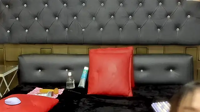 CaroBeltran online show from 05/23/26, 07:24