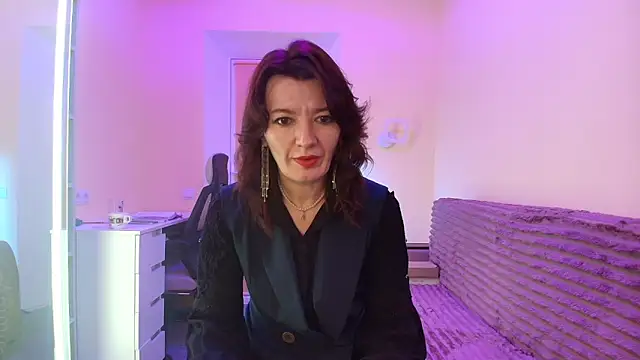 Bonnie Naughtyy online show from 05/13/26, 05:20