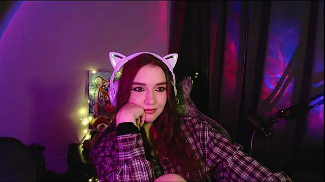 Celia Sensual  online show from 05/17/26, 06:30