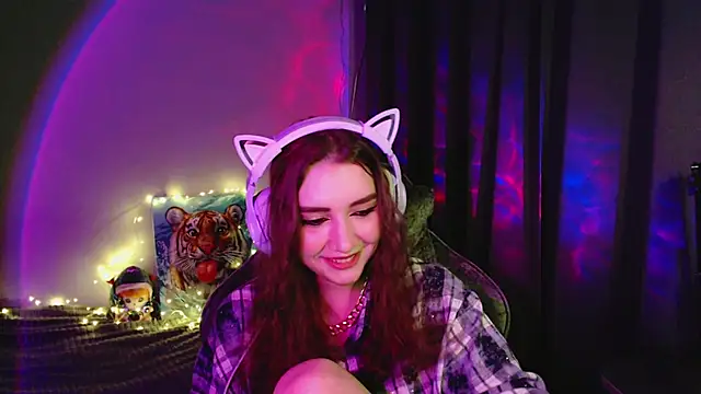 Snapshot of Celia_Sensual_ chatting on 07/11/26, 08:20 Celia Sensual online show from 07/11/26, 08:20