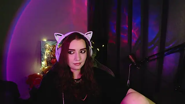 Snapshot of Celia_Sensual_ chatting on 06/16/26, 07:14 Celia Sensual online show from 06/16/26, 07:14