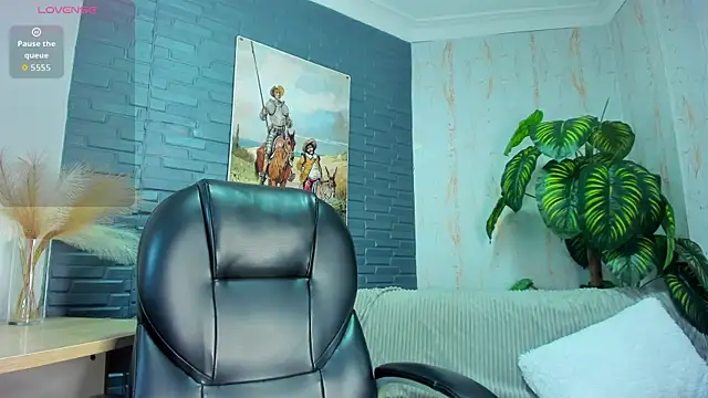 Snapshot of shirley_taylor_ chatting on 04/14/26, 11:48 shirley taylor online show from 04/14/26, 11:48